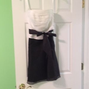 Black and white strapless organza dress